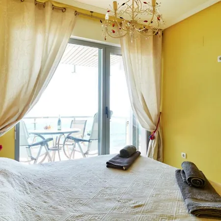 Apartment Sea Front Callas De *
